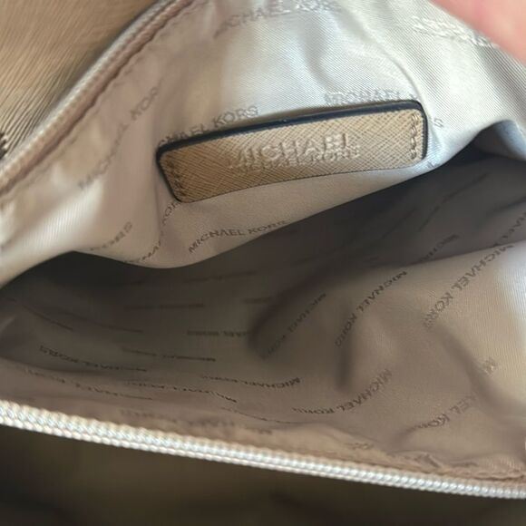 Michael Kors Mercer Large Satchel Black Leather Handbag Top Zip Closure Bag GUC - Picture 4 of 14